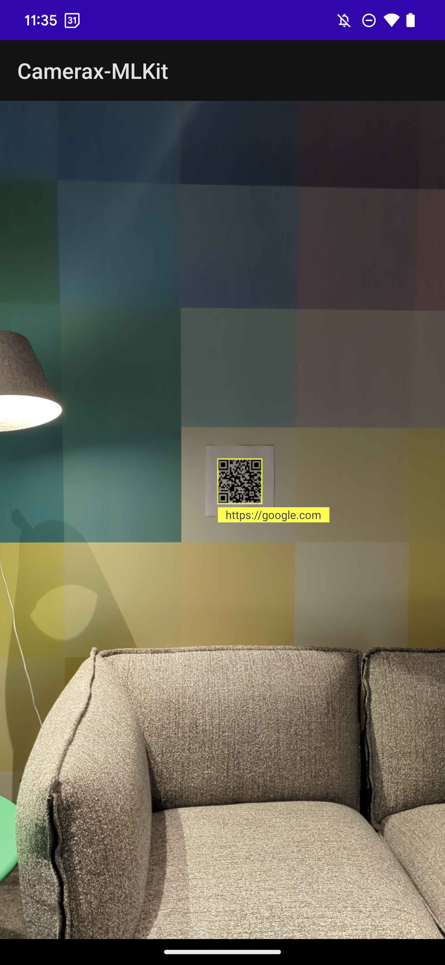 Screenshot of QR-code reader app scanning a QR code for the website google.com